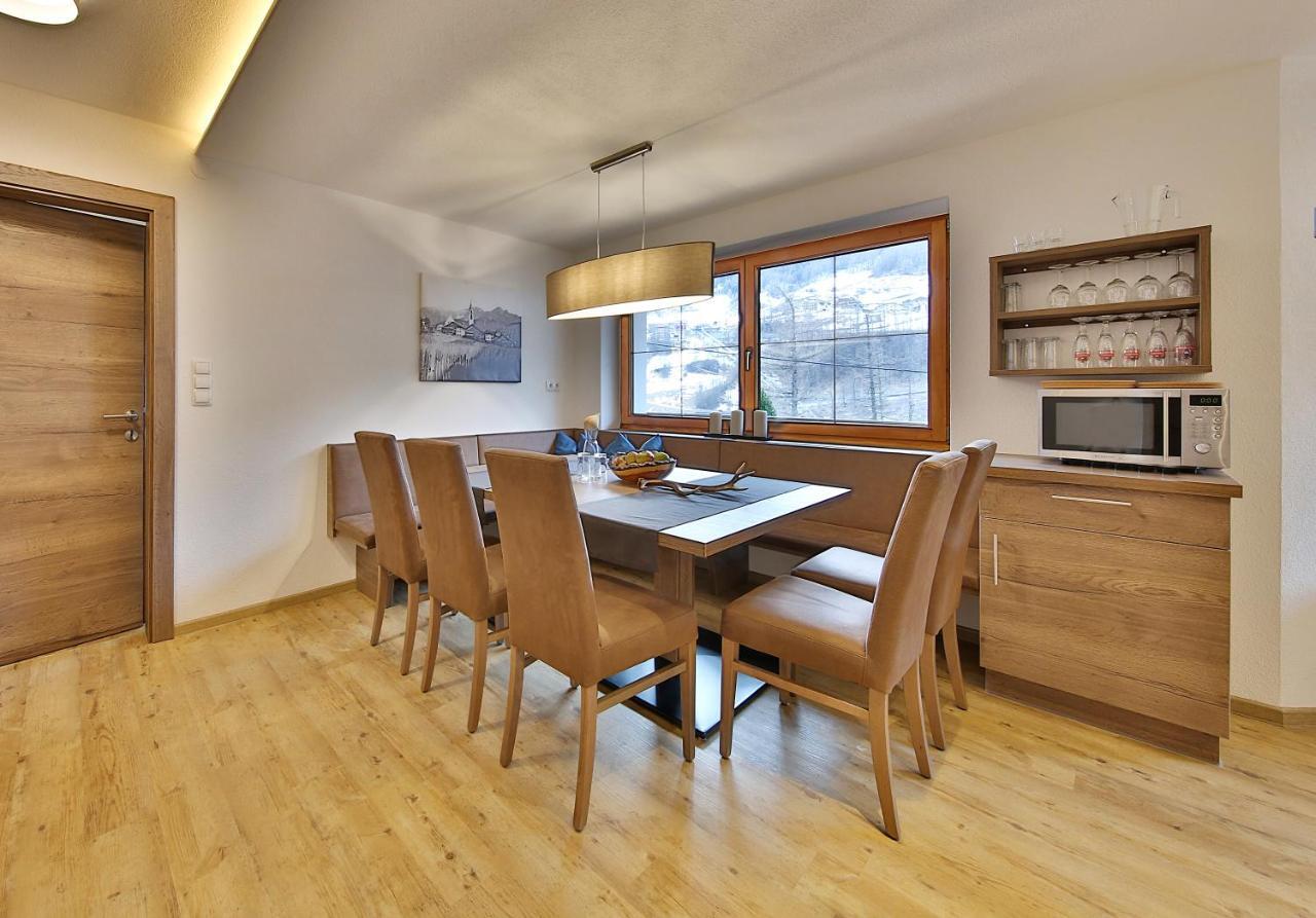Hotel Garni Fiegl Apart Sölden Habitación foto